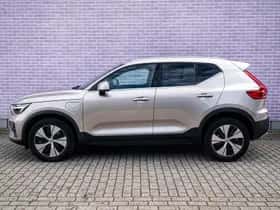 Volvo XC40 thumbnail 4