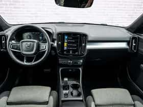 Volvo XC40 thumbnail 5