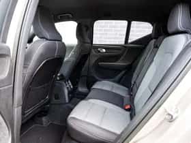 Volvo XC40 thumbnail 7
