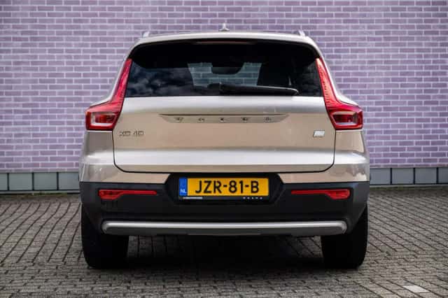 Volvo XC40 (2022) thumbnail 9
