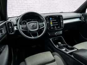Volvo XC40 thumbnail 10