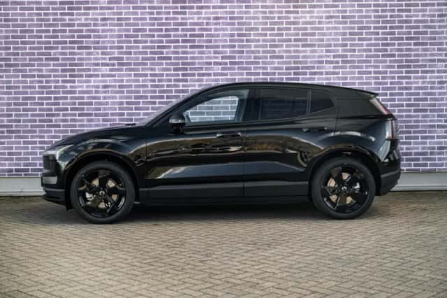 Volvo EX30 (2026) thumbnail 4