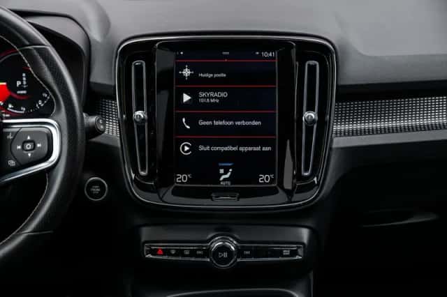 Volvo XC40 (2021) thumbnail 11