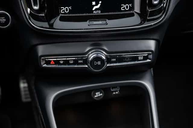 Volvo XC40 (2021) thumbnail 13