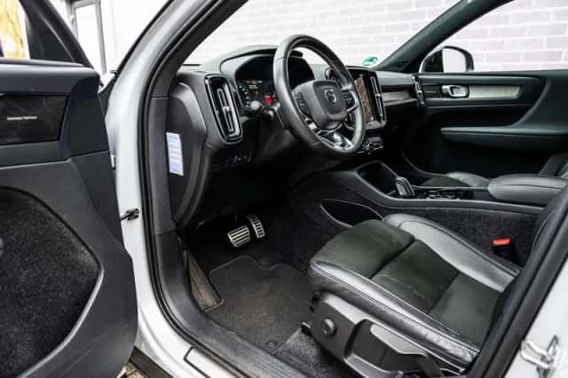 Volvo XC40 (2021) thumbnail 17