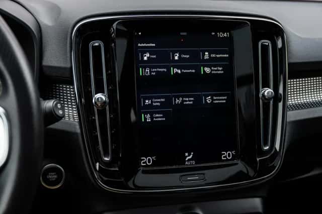 Volvo XC40 (2021) thumbnail 19