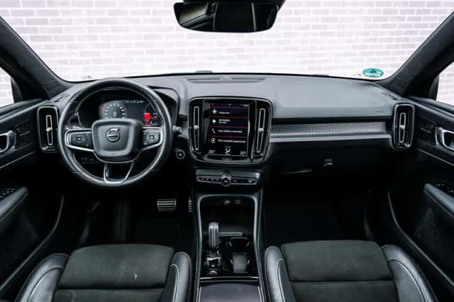 Volvo XC40 (2021) thumbnail 5