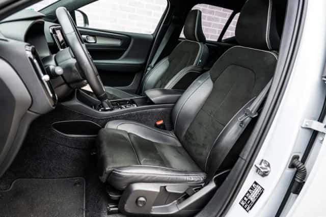 Volvo XC40 (2021) thumbnail 6