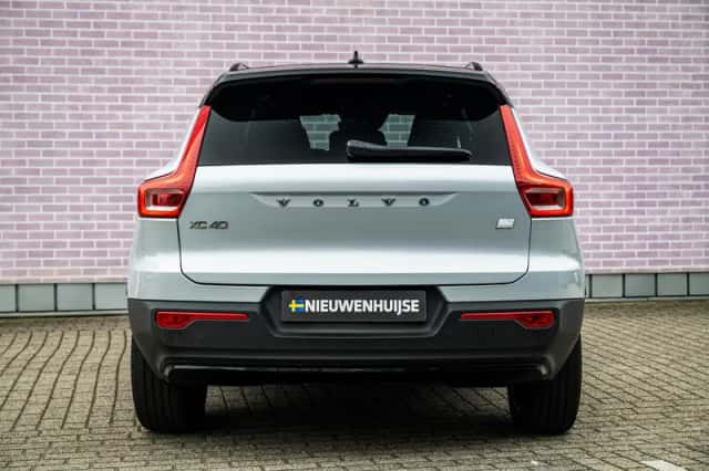 Volvo XC40 (2021) thumbnail 9