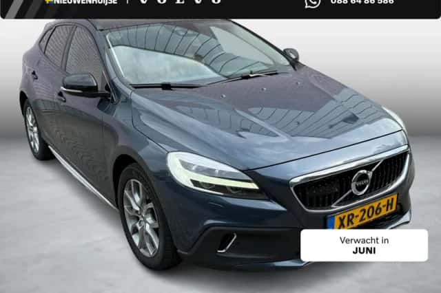 Volvo V40 (2019) thumbnail 1