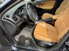 Volvo V40 thumbnail 3