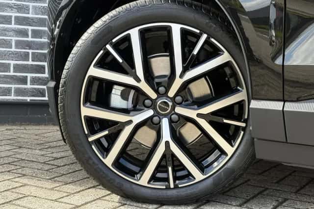 Volvo EX30 (2026) thumbnail 2