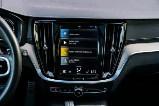 Volvo V60 (2021) thumbnail 12