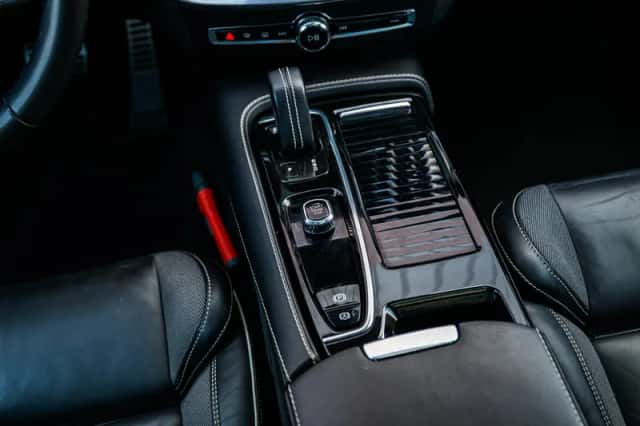 Volvo V60 (2021) thumbnail 14