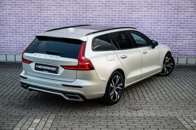 Volvo V60 (2021) thumbnail 16