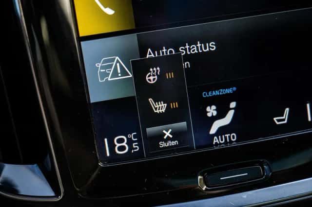 Volvo V60 (2021) thumbnail 22