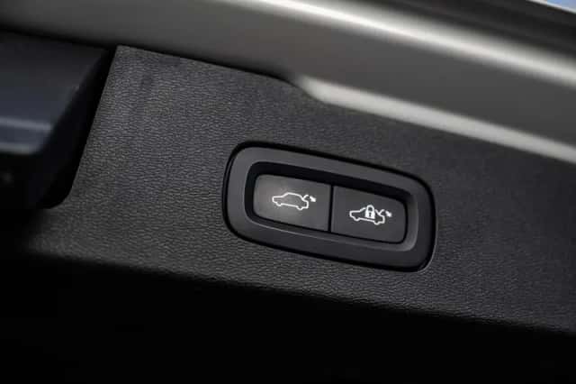 Volvo V60 (2021) thumbnail 31