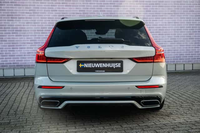 Volvo V60 (2021) thumbnail 10