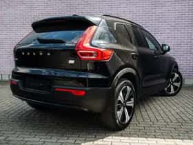 Volvo XC40 thumbnail 2