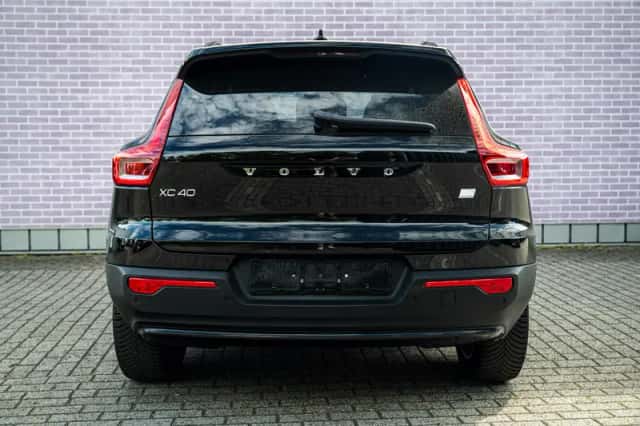 Volvo XC40 (2022) thumbnail 11