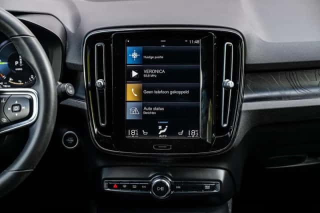 Volvo XC40 (2022) thumbnail 13