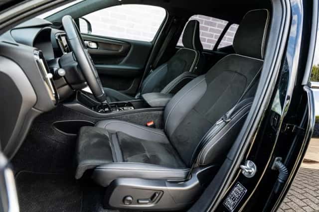 Volvo XC40 (2022) thumbnail 7