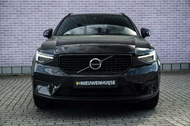 Volvo XC40 (2022) thumbnail 10
