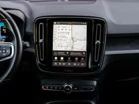 Volvo XC40 (2023) thumbnail 11