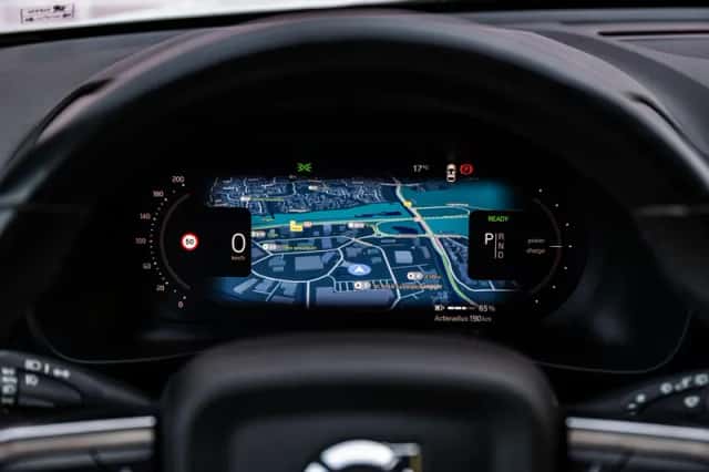 Volvo XC40 (2023) thumbnail 12