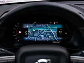 Volvo XC40 (2023) thumbnail 12