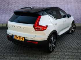 Volvo XC40 (2023) thumbnail 15