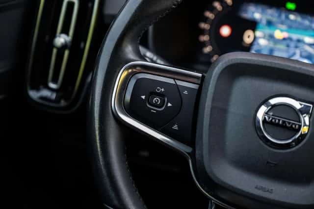 Volvo XC40 (2023) thumbnail 23