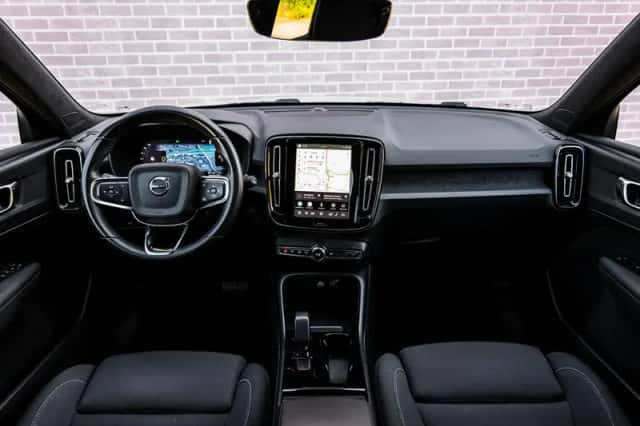 Volvo XC40 (2023) thumbnail 5