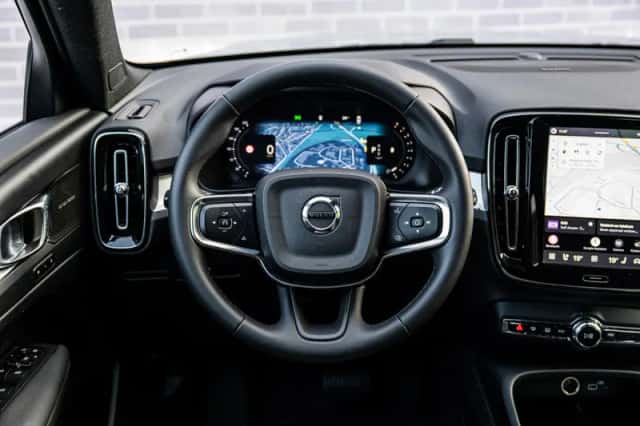 Volvo XC40 (2026) thumbnail 3
