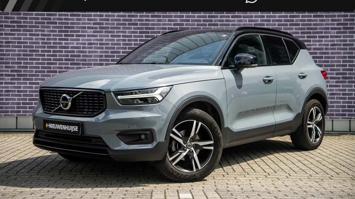 Volvo XC40 — foto 1