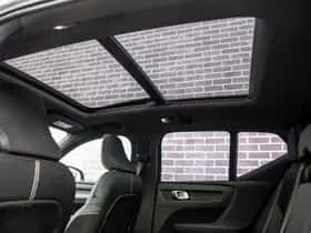 Volvo XC40 thumbnail 30