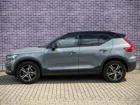 Volvo XC40 thumbnail 4