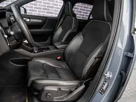 Volvo XC40 thumbnail 6