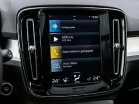 Volvo XC40 (2022) thumbnail 17