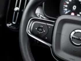 Volvo XC40 (2022) thumbnail 23