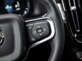 Volvo XC40 (2022) thumbnail 24
