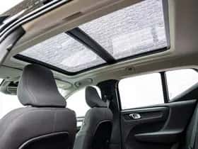 Volvo XC40 (2022) thumbnail 25