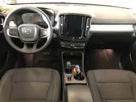 Volvo XC40 thumbnail 10