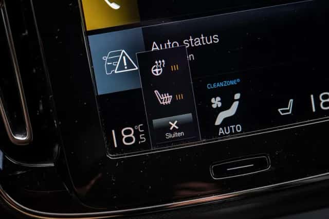 Volvo XC40 (2021) thumbnail 22