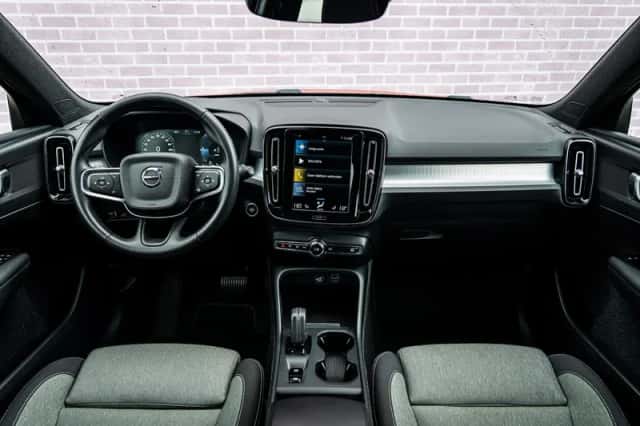 Volvo XC40 (2021) thumbnail 6