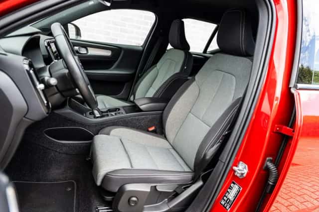 Volvo XC40 (2021) thumbnail 7