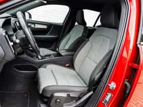 Volvo XC40 thumbnail 7