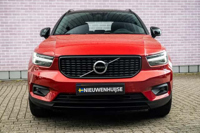 Volvo XC40 (2021) thumbnail 9