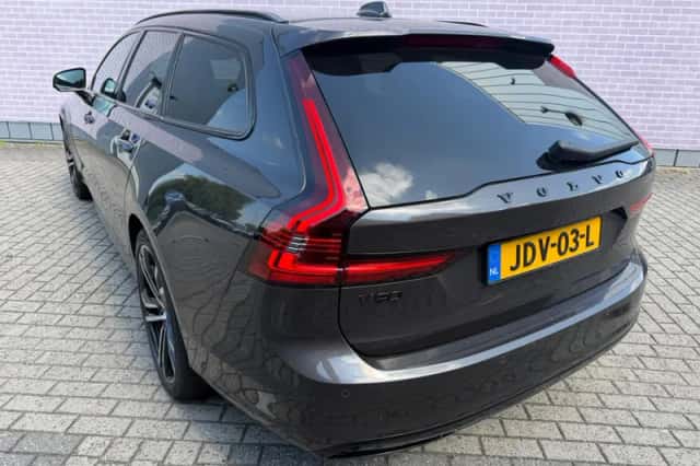 Volvo V90 (2021) thumbnail 4