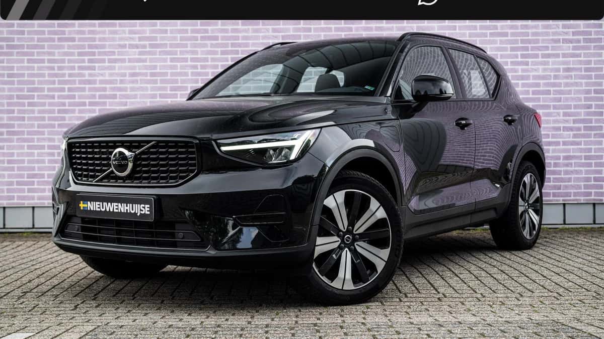 Volvo XC40 — foto 1